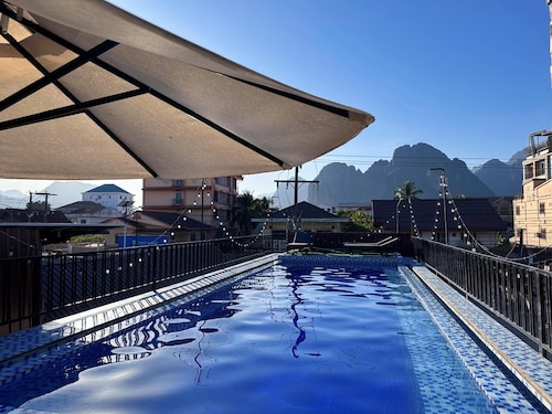 Vang Vieng Family Boutique Hotel