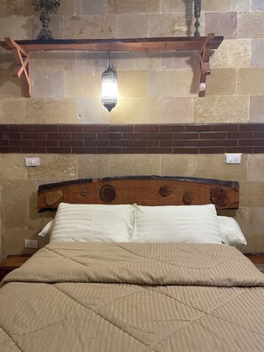 1 室のベッドルーム、WiFi