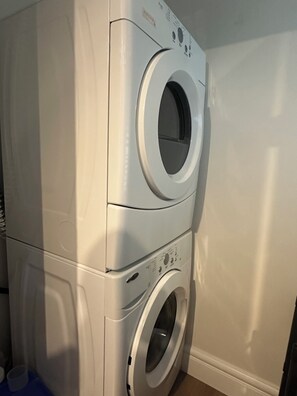Interior - Beautiful place with Kitchen, Washing Machine, Internet near UBC, beach and DT (Vancouver)