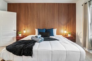 4 室のベッドルーム、アイロン / アイロン台、WiFi、ベッドシーツ