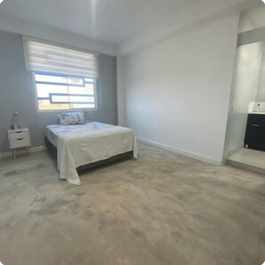 4 bedrooms, bed sheets