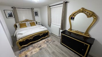 2 Schlafzimmer, Bügeleisen/Bügelbrett, WLAN, Bettwäsche