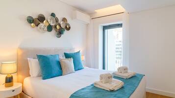 1 habitación, tabla de planchar con plancha, internet y ropa de cama