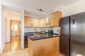 Refrigerador, microondas, lavavajillas