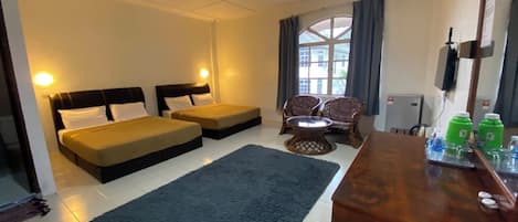 Family Suite | 1 bedroom, free WiFi, bed sheets