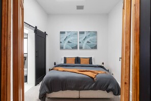 4 Schlafzimmer, Bügeleisen/Bügelbrett, kostenloses WLAN, Bettwäsche