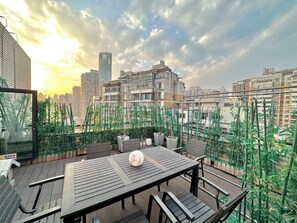 Room, Berbilang Katil, City View | Teres/patio