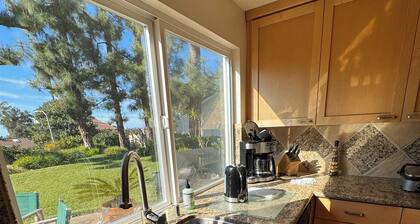 4-bedroom house W/ Ocean Views in Solana Beach with AC, WiFi. Relax and unwind.
