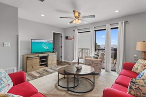 TV, offices - Private beach access, Gulf Views, on-site golf car (Santa Rosa Beach)