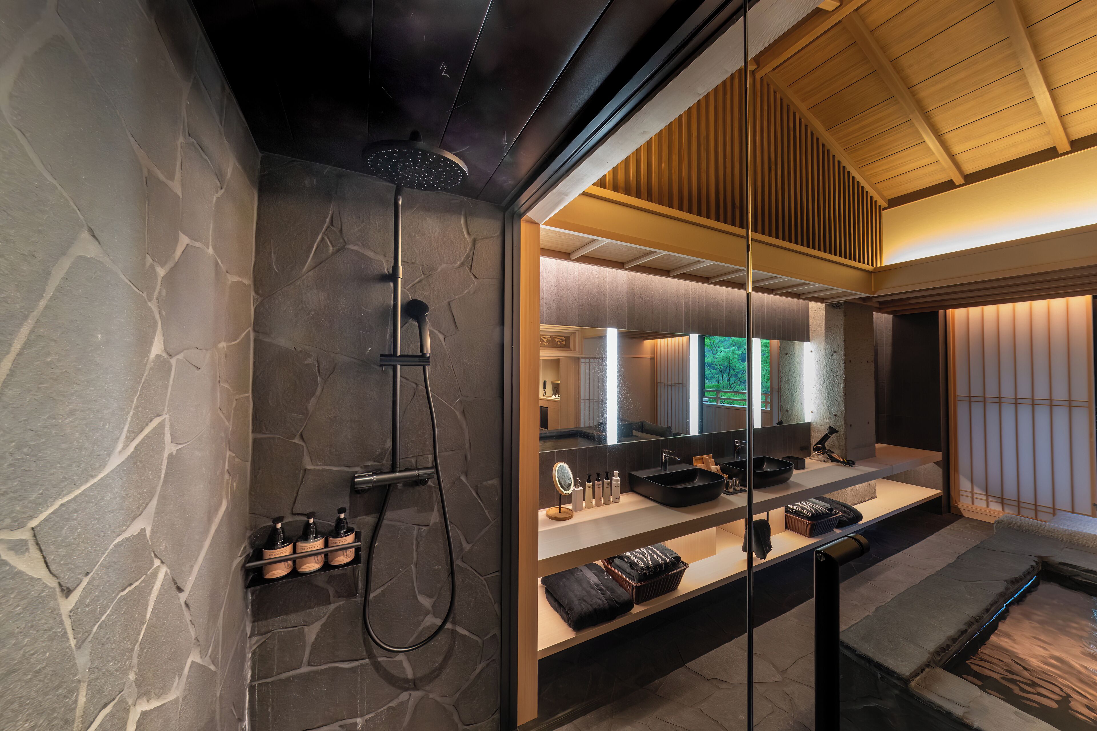 Deluxe Double Room | Free WiFi, bed sheets