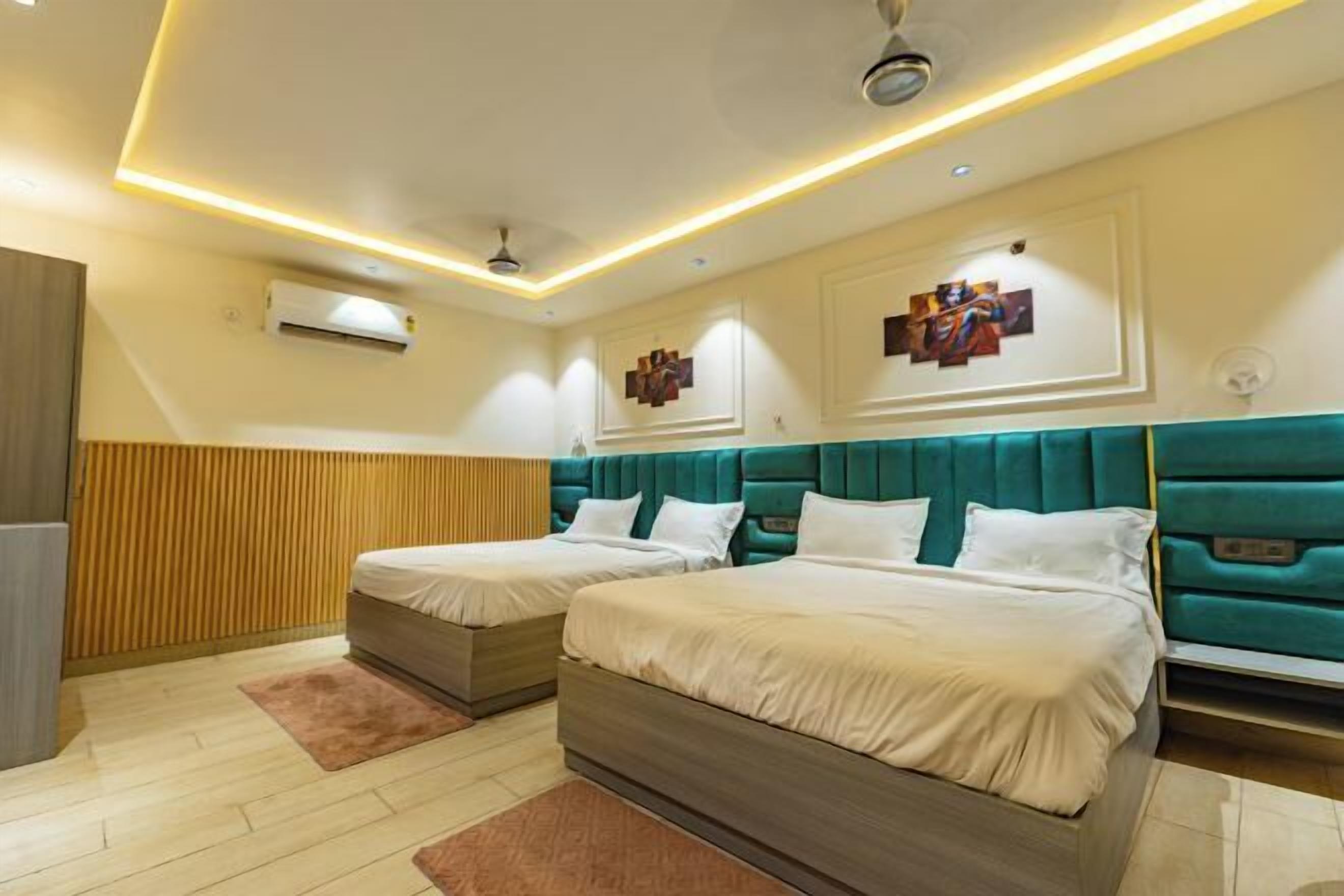 Tallelokero huoneessa, työpöytä, silitysrauta/-lauta, ilmainen Wi-Fi