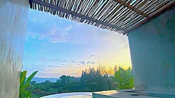 2 indoor pools