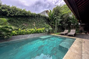 Piscine extérieure