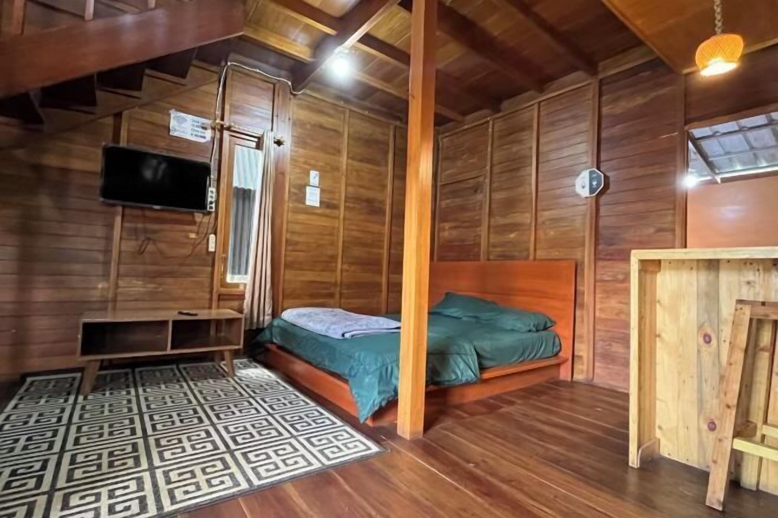 1 bedroom, desk, free WiFi, bed sheets