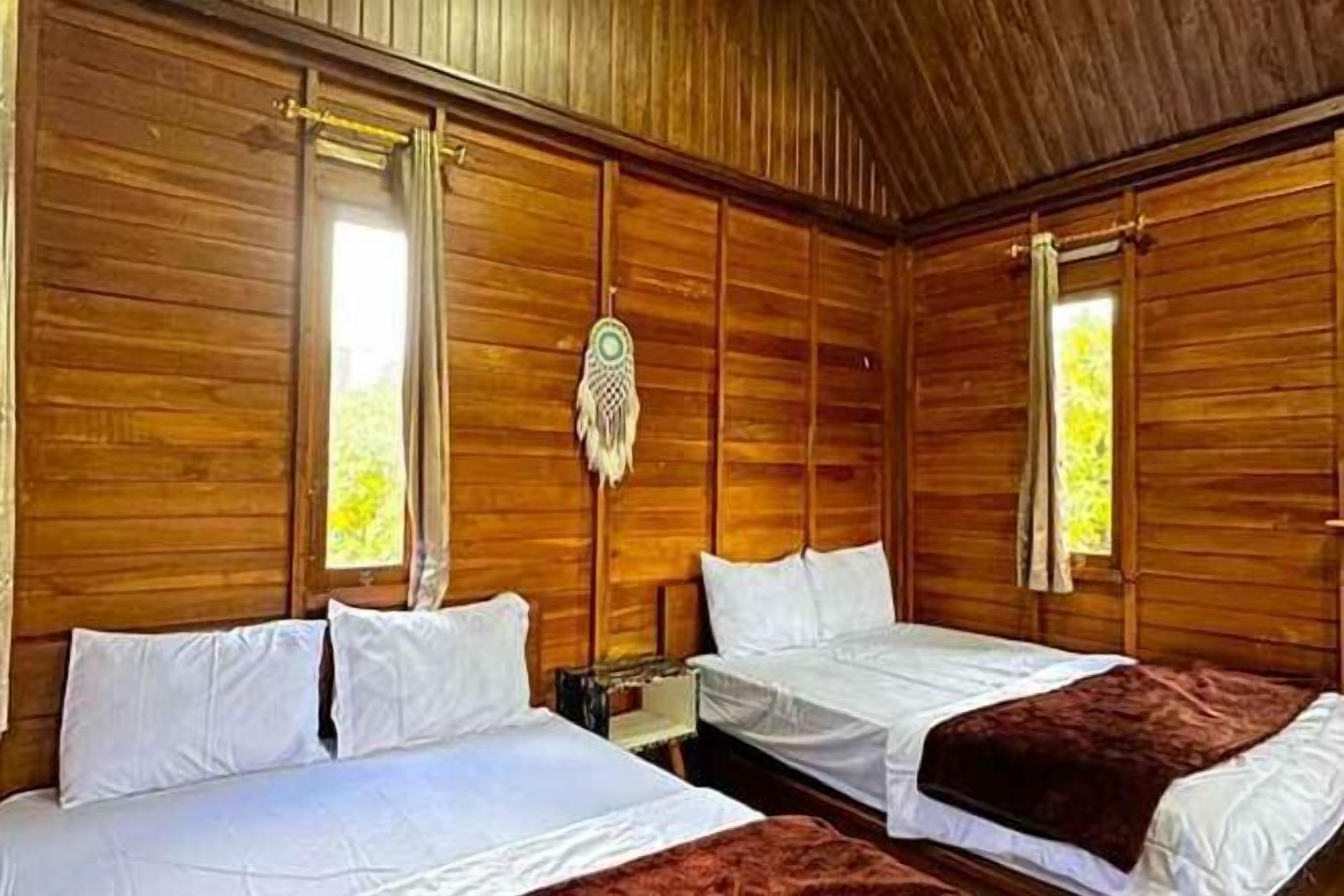 1 bedroom, desk, free WiFi, bed sheets