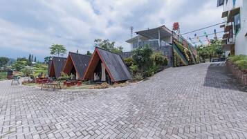 ด้านหน้าที่พัก