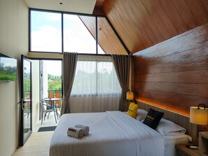 Suite Cabin - Mamifokobo Hotel & Glamping (Cipanas)
