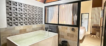 Mamifokobo Hotel & Glamping