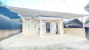 Deluxe Villa | 1 bedroom, minibar, free WiFi, bed sheets