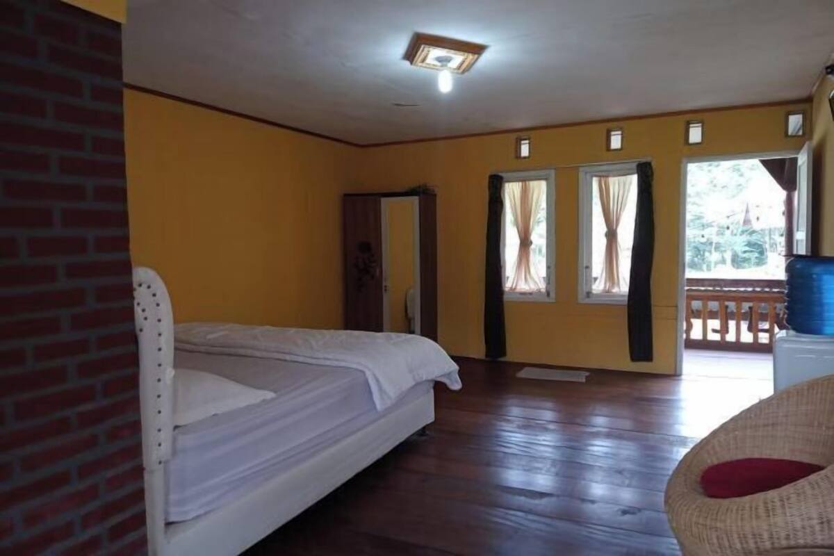 1 bedroom, desk, free WiFi