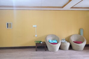 Habitación familiar | 1 habitación, escritorio y wifi gratis 