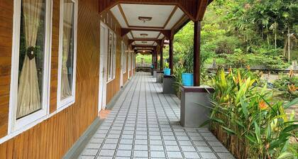 Haulaso Homestay By Zuzu