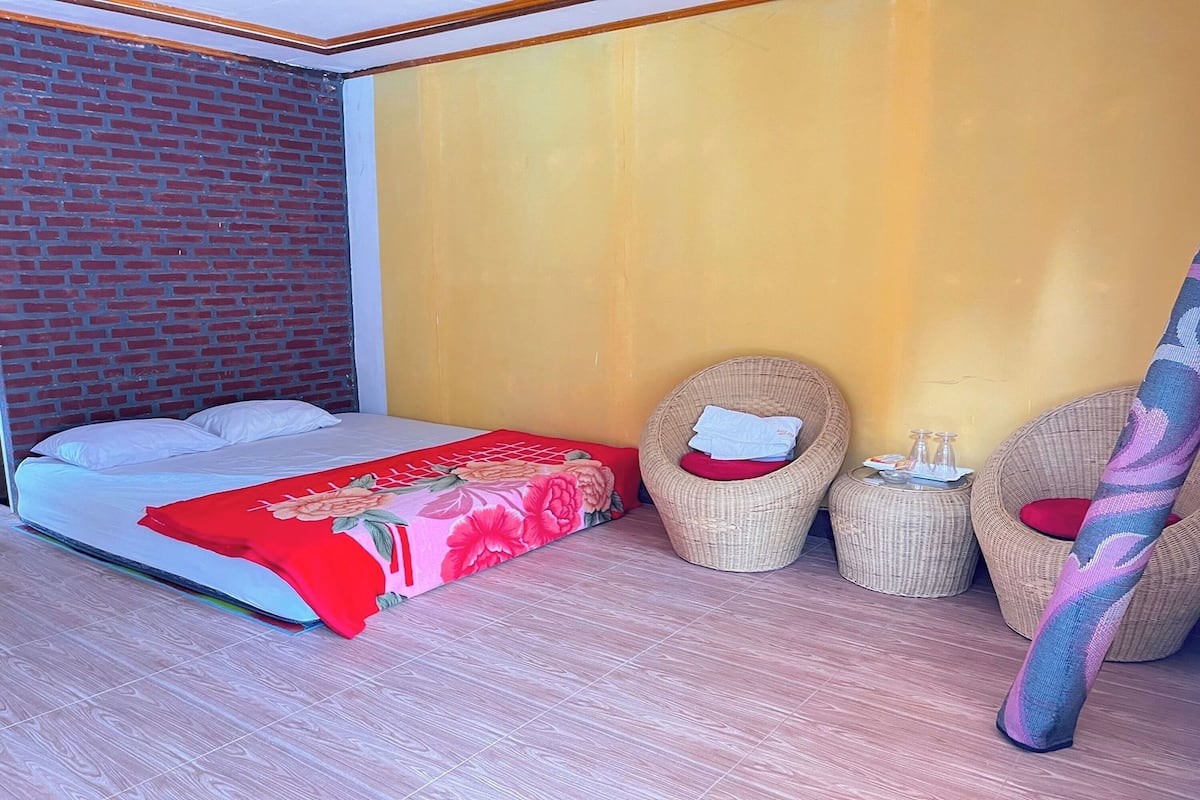 Standard Room | 1 bedroom, desk, free WiFi