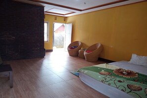 1 camera, una scrivania, Wi-Fi gratuito