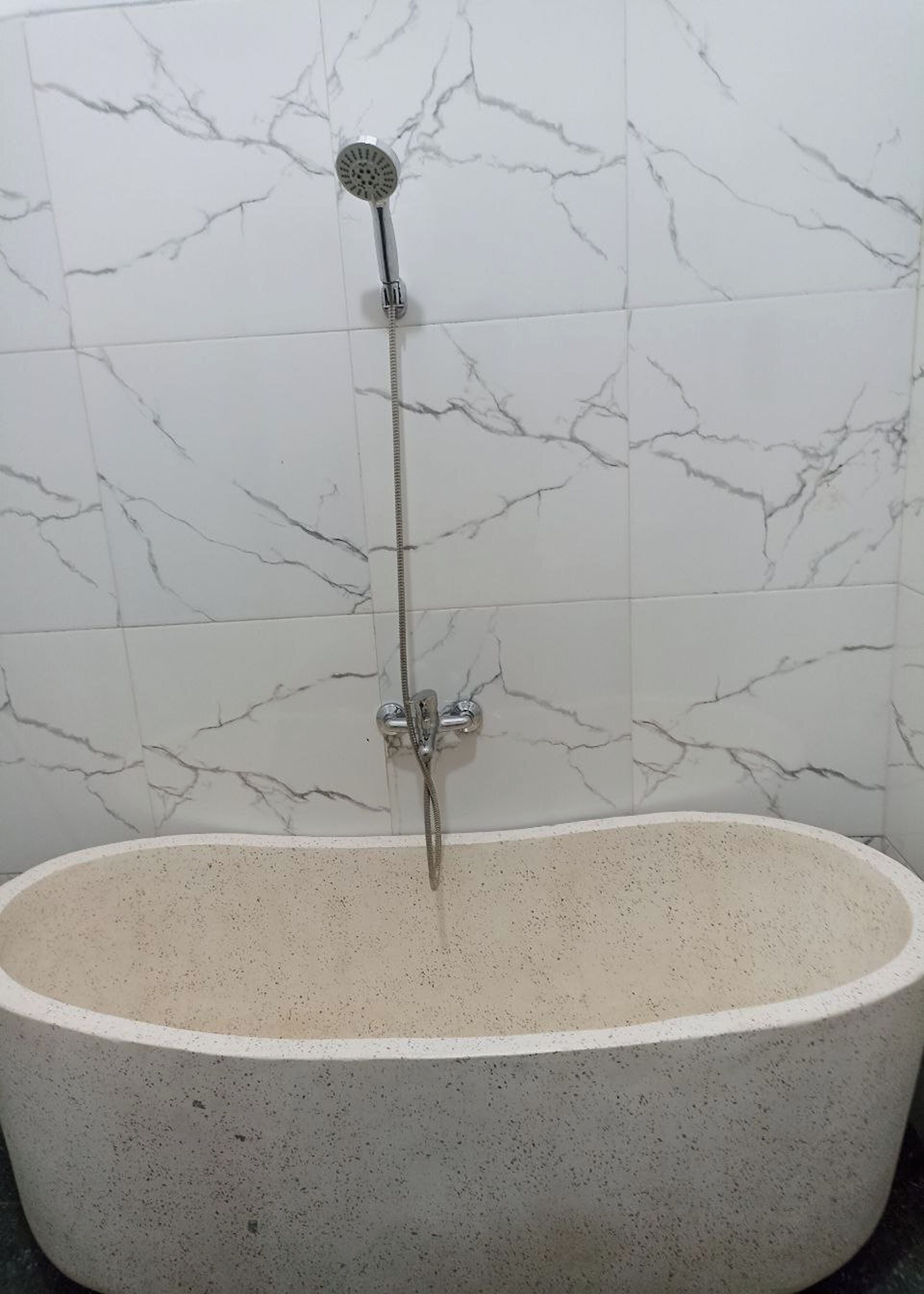 套房 | 浴室 | 獨立浴缸及淋浴設備、雨淋花灑、免費梳洗用品、提供毛巾