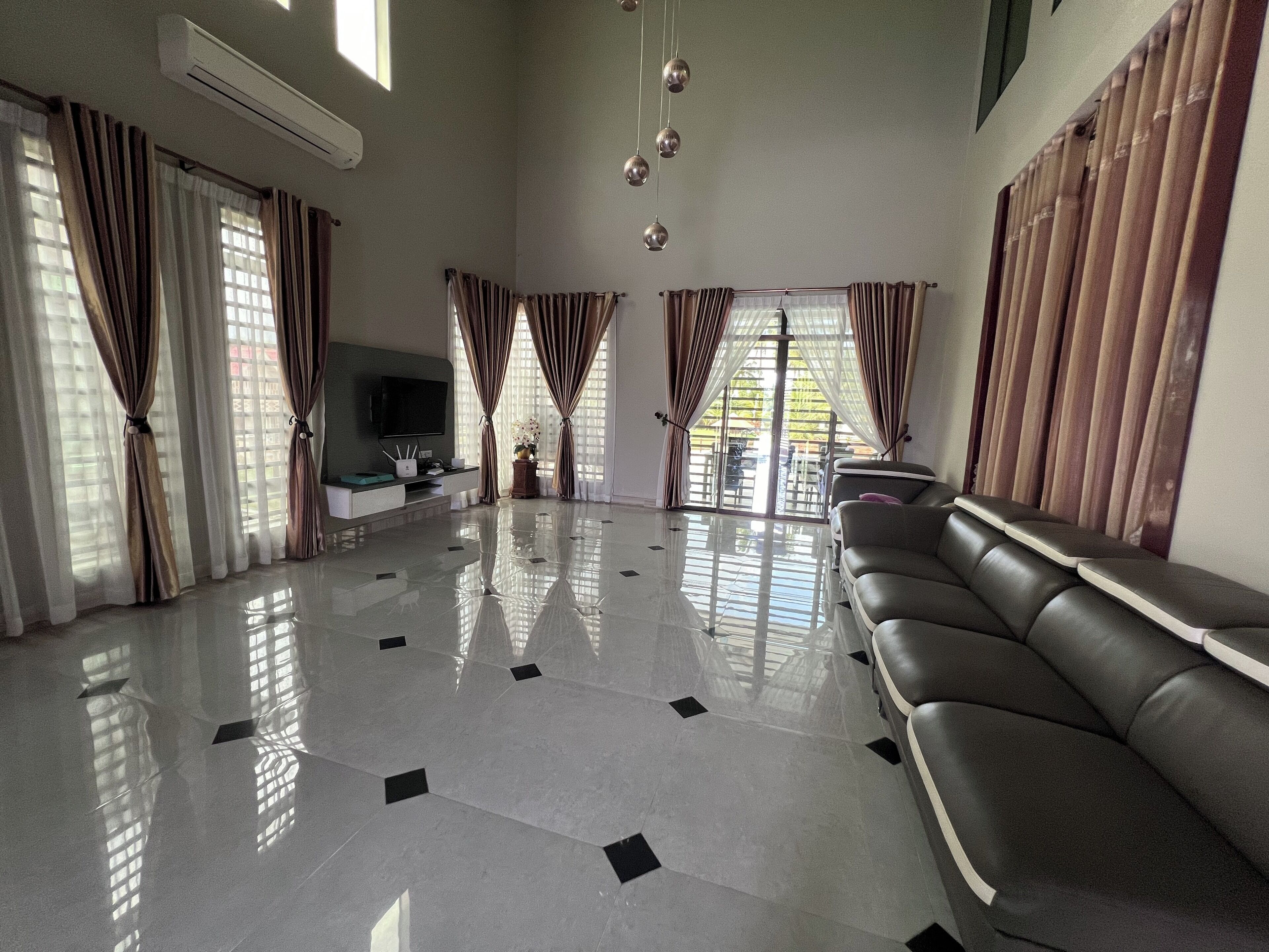 Svit | Vardagsrum | Platt-tv