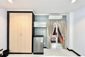 Tomannsrom – deluxe | Skrivebord, wi-fi (inkludert) og sengetøy