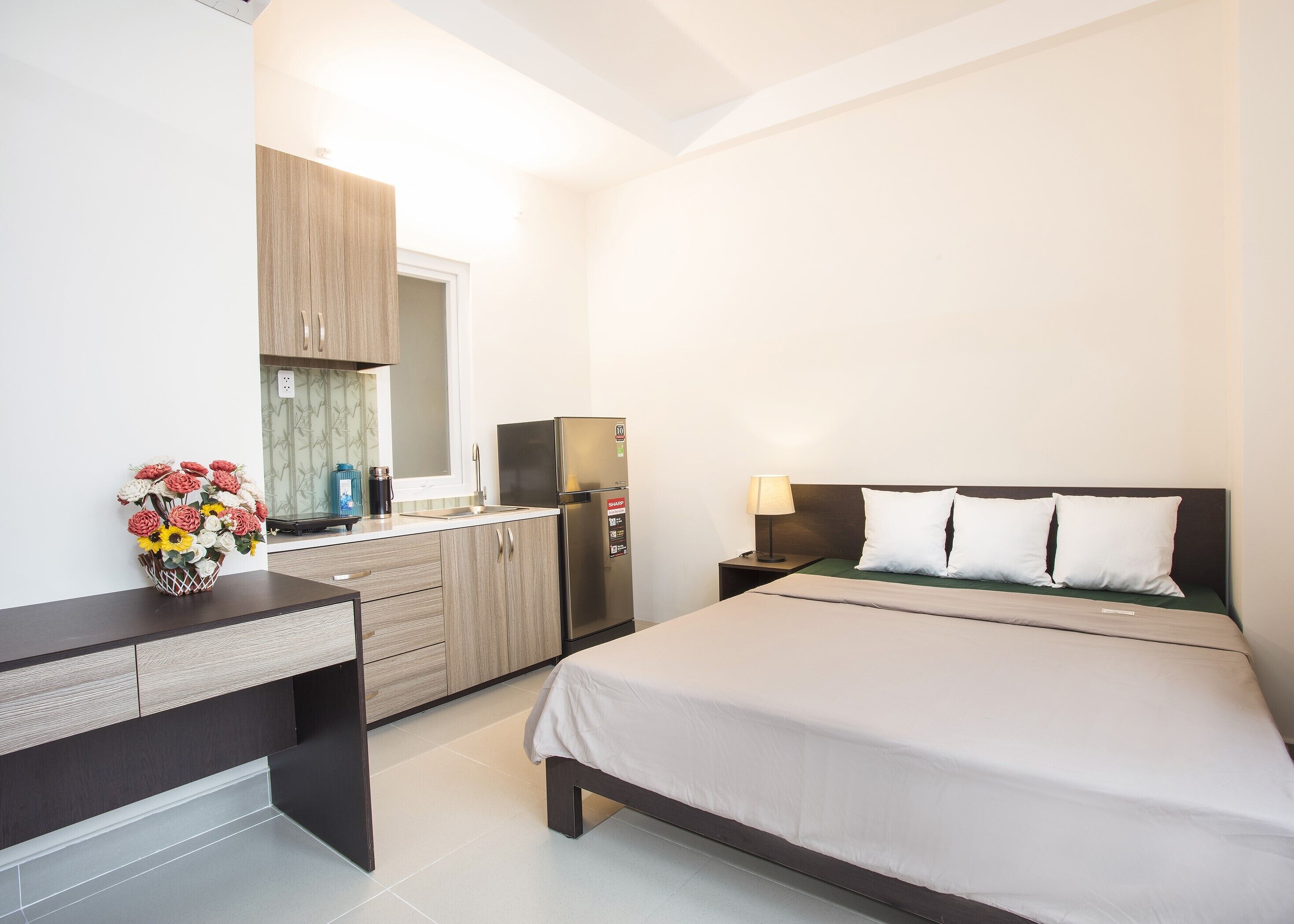 Sängtillbehör av högsta kvalitet, memory foam-madrasser och skrivbord