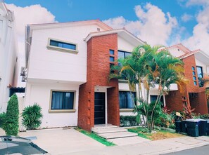 Family House, Private Pool | 3 bedrooms, blackout curtains, iron/ironing board, free WiFi