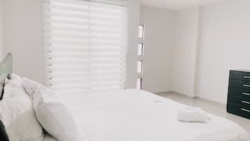 3 bedrooms, blackout curtains, iron/ironing board, free WiFi