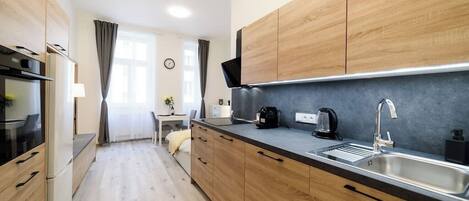 Fridge, microwave, oven, stovetop