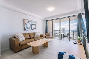 2 Bedroom 2 Bath Ocean View Apartment | Living area | Flat-screen TV - Resort Style Chevron Apartments (Surfers Paradise)