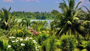 Villa, 2 Bedrooms, Smoking, Private Pool | Garden