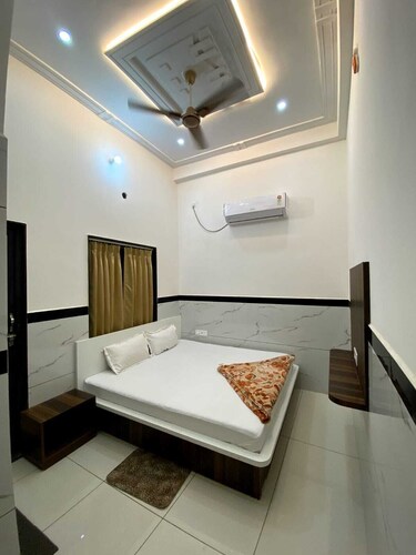 Shree Radhe Radhe Palace