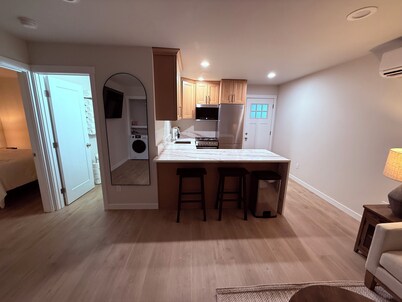 Stylish Mid-Term Rental for Traveling Professional