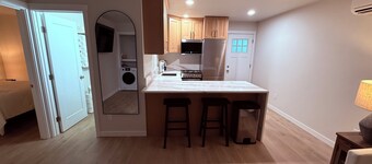 Stylish Mid-Term Rental for Traveling Professional