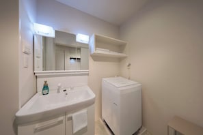 Appart'hôtel, non-fumeurs | 1 chambre, décoration personnalisée, ameublement personnalisé, bureau