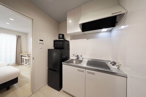 Condo, Non Smoking | Private kitchen | Fridge, microwave, oven, stovetop