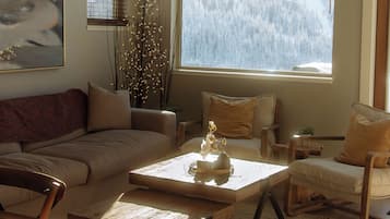 TV connectée, cheminée