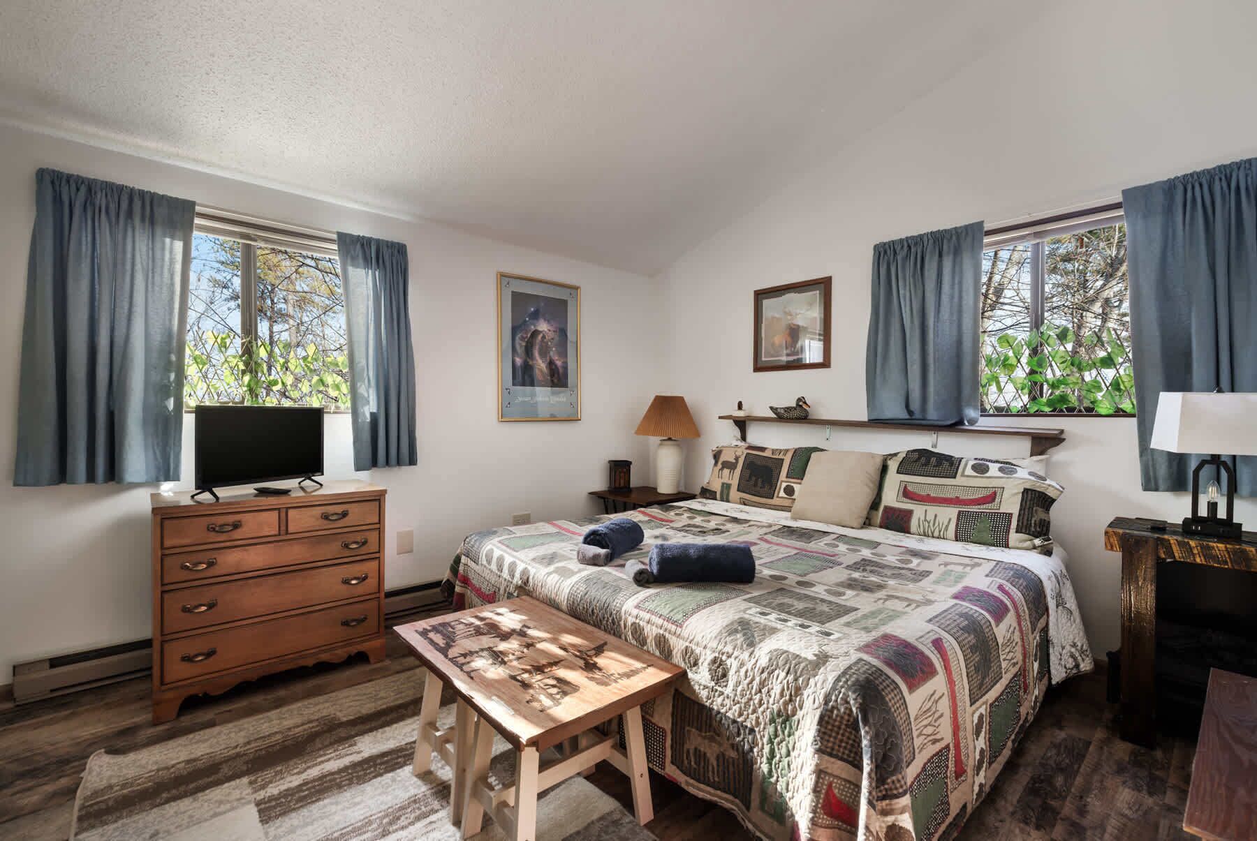 2 bedrooms, WiFi, bed sheets