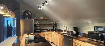 New Custom Log Condo Centrally Located in The Serene Mountains Of Brian Head.