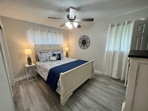 3 chambres, fer et planche à repasser, Wi-Fi gratuit, draps fournis