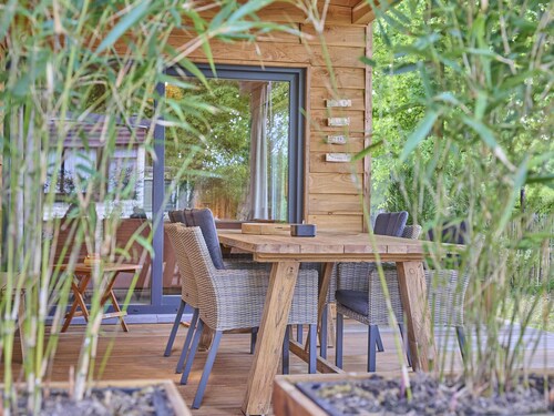 Lovely chalet in a park with many facilities