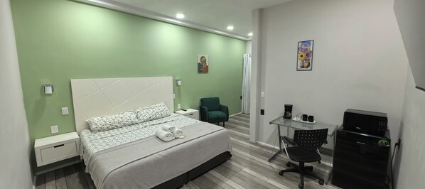 2 bedrooms, desk, iron/ironing board, free WiFi