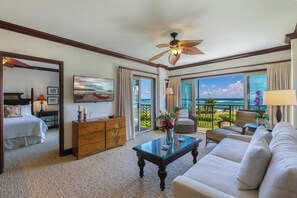 Smart TV - Oceanside Luxury on the beautiful island of Kauai (Kapaa)