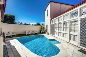 Pool - Charming 2-Bedroom Holiday Retreat with Pool (Victor Harbor)